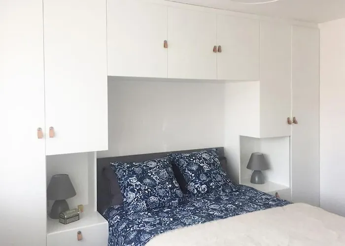 Cosy Studio Flat, Great Location!
